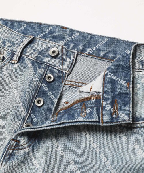 LEGENDA（レジェンダ）の「Repeat Logo Denim Pants（パンツ・ライトインディゴブルー/ブラック・1/2/3）」の4枚目の写真