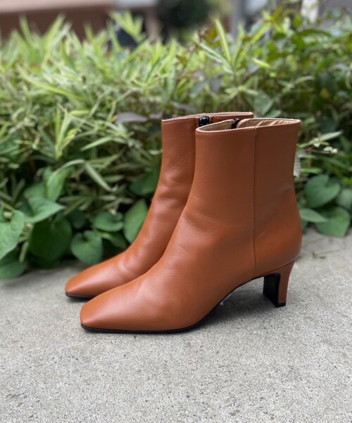 RIVE DROITE（リヴドロワ）の「【FABIO RUSCONI（ファビオルスコーニ）】スクエアショートブーツ（その他シューズ・レディース・ブラック/キャメル・36/37/38）」の2枚目の写真