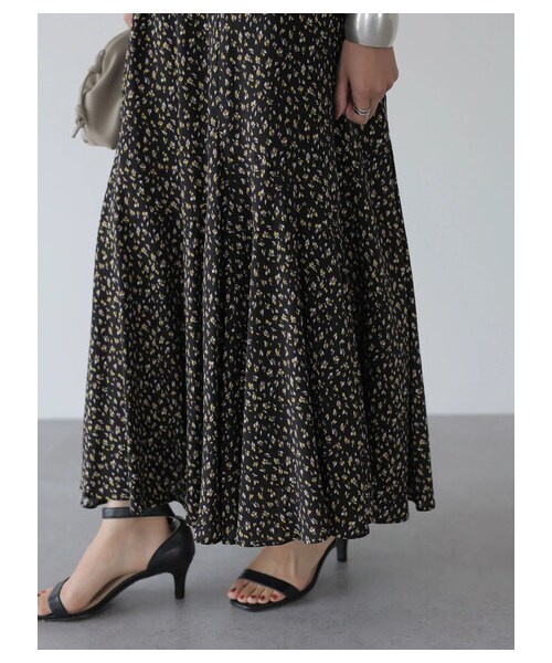AMERICAN HOLIC（アメリカンホリック）の「ジグザグ切り替えティアードスカート2（スカート・フラワー・M/L）」の10枚目の写真