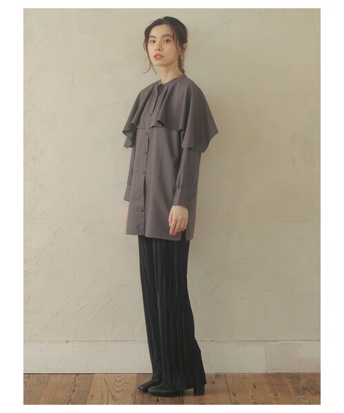 Green　Parks（グリーンパークス）の「・SUGAR SPOON サテンプリーツパンツ（パンツ・チャコールグレー/ブラック/モカ/グリーン・F）」の17枚目の写真