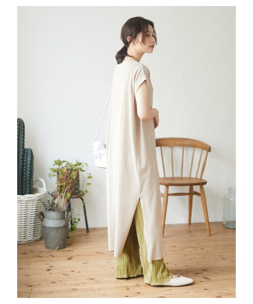 Green　Parks（グリーンパークス）の「・SUGAR SPOON サテンプリーツパンツ（パンツ・チャコールグレー/ブラック/モカ/グリーン・F）」の22枚目の写真