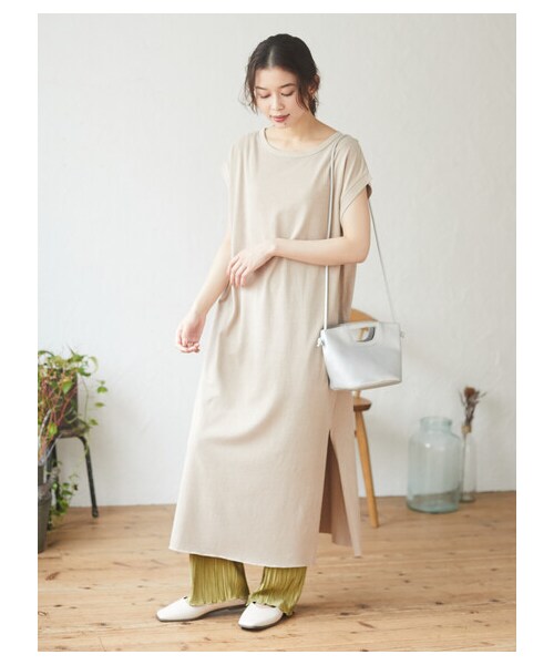 Green　Parks（グリーンパークス）の「・SUGAR SPOON サテンプリーツパンツ（パンツ・チャコールグレー/ブラック/モカ/グリーン・F）」の20枚目の写真