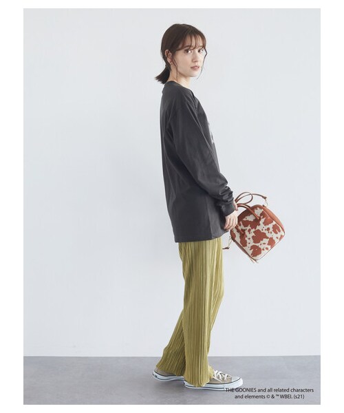 Green　Parks（グリーンパークス）の「・SUGAR SPOON サテンプリーツパンツ（パンツ・チャコールグレー/ブラック/モカ/グリーン・F）」の3枚目の写真