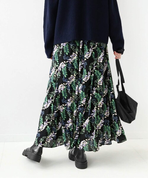 JOURNAL STANDARD relume(ジャーナルスタンダード レリューム)の「《追加予約2》ブラックフローラルマーメイドスカート◆(スカート・グリーン/(030)/フリー/在庫あり)」の17枚目の写真