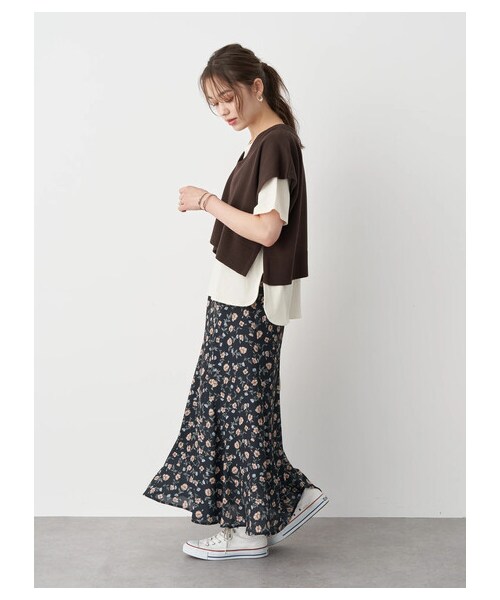 earth music&ecology（アースミュージックアンドエコロジー）の「MildlyロゴTシャツ（トップス・オフホワイト/チャコールグレー/ライトベージュ/ライトパープル・F）」の9枚目の写真