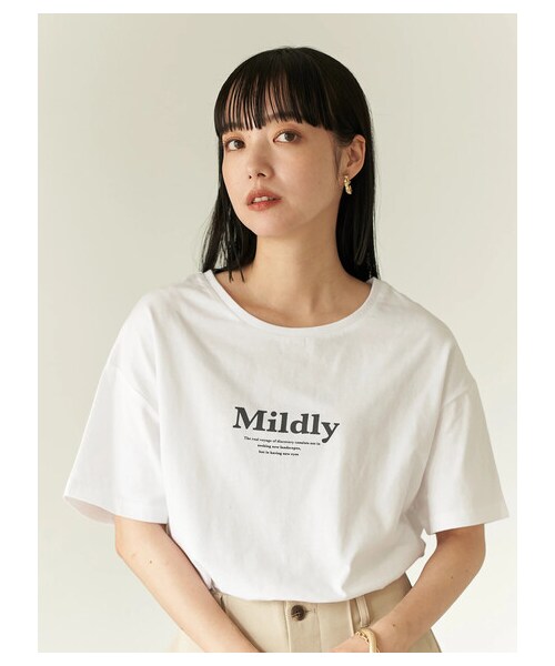 earth music&ecology（アースミュージックアンドエコロジー）の「MildlyロゴTシャツ（トップス・オフホワイト/チャコールグレー/ライトベージュ/ライトパープル・F）」の14枚目の写真