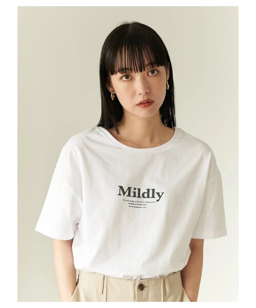 earth music&ecology（アースミュージックアンドエコロジー）の「MildlyロゴTシャツ（トップス・オフホワイト/チャコールグレー/ライトベージュ/ライトパープル・F）」の12枚目の写真