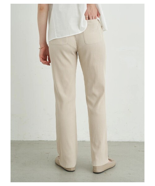 earth music&ecology(アースミュージックアンドエコロジー)の「<WEB限定大きな・小さなサイズ>すきな丈カットリブパンツ(パンツ・ブラック/ブラウン/ミント/エクリュ・XS/L)」の3枚目の写真