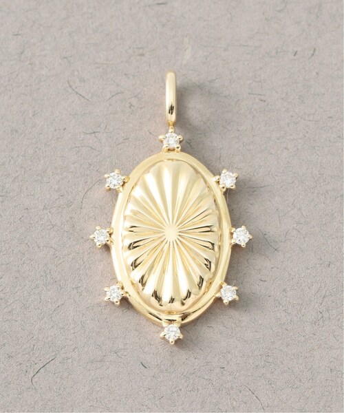 Lilas(リラ)の「オーバルモチーフ*8ピースダイヤチャーム K10(腕時計・ゴールド/(090)/フリー/残り1点)」の2枚目の写真