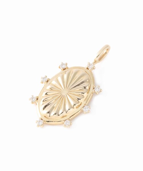 Lilas(リラ)の「オーバルモチーフ*8ピースダイヤチャーム K10(腕時計・ゴールド/(090)/フリー/残り1点)」の3枚目の写真