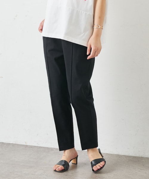 BONbazaar（ボンバザール）の「【大人気追加販売！新色登場】ピンタックテーパード麻混パンツ（その他パンツ・レディース・グリーン/ブルー/ブラック/ピンク・F）」の2枚目の写真