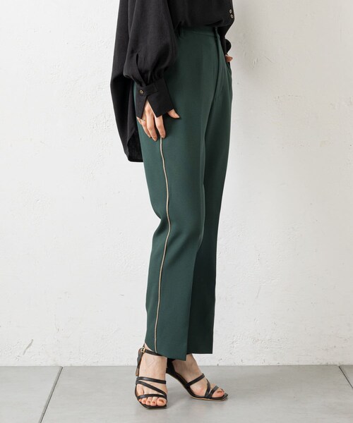 prose verse(プロズヴェール)の「《WEB先行予約》【バックウエストゴム仕様】サイドラインパンツ(その他パンツ・レディース・エクリュ/グリーン/ブラック・M)」の1枚目の写真