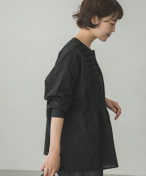 かぐれ（カグレ）の「コットンピンタックブラウス（その他・レディース・OFF WHITE/BLACK・FREE）」の4枚目の写真