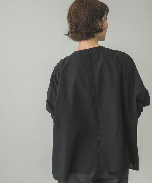 かぐれ（カグレ）の「コットンピンタックブラウス（その他・レディース・OFF WHITE/BLACK・FREE）」の6枚目の写真