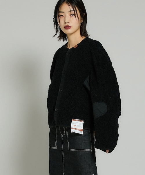 Maison MIHARA YASUHIRO(メゾンミハラヤスヒロ)の「ワイドバックミリタリーライナーブルゾン B07BL601(その他・レディース・その他・FREE)」の1枚目の写真