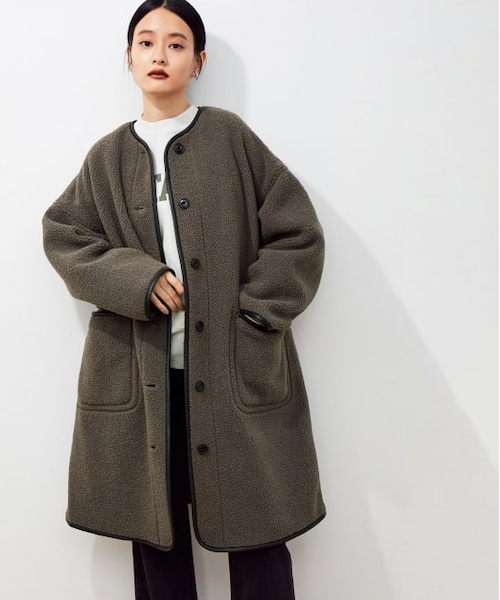 ADAM ET ROPE'(アダムエロペ)の「【WEB限定】フリースボアリバーシブルパイピングコート(ジャケット/アウター・レディース・グレー系/オフホワイト・F)」の1枚目の写真