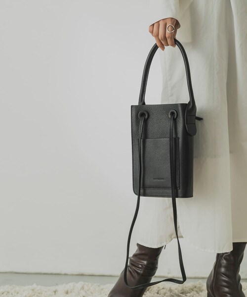 ハシバミ マシュマロ レザー バッグ HASHIBAMI（ハシバミ）の「レザーマシュマロバッグ BGE（）」 - WEAR