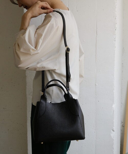 MARCO BIANCHINI（マルコビアンチーニ）の「【WEB限定】MARCO BIANCHINI 2way ショルダーバッグ S（その他・レディース・ORANGE/BLACK/GREIGE・FREE）」の4枚目の写真