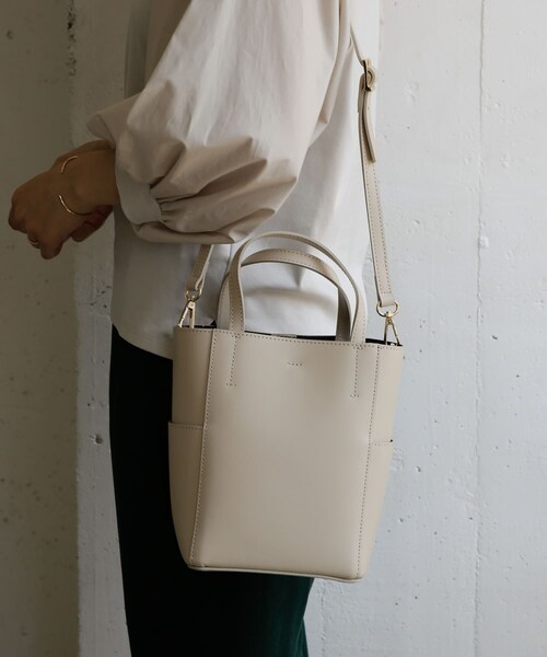 MARCO BIANCHINI(マルコビアンチーニ)の「【WEB限定】MARCO BIANCHINI 2way スクエアショルダーバッグ(その他・レディース・C.ZUCCHERO/NERO/L.BEIGE/CAMEL・FREE)」の6枚目の写真