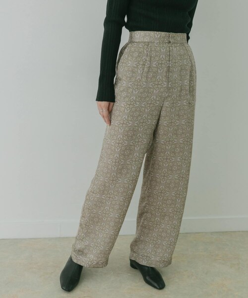 KBF+（ケービーエフプラス）の「KBF+ ダマスクプリントパンツ（その他・レディース・Y.GREEN/PURPLE・one）」の4枚目の写真