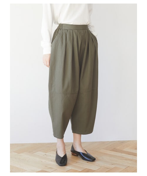 Green Parks(グリーンパークス)の「エッグパンツ(パンツ・ブラック/ベージュ/カーキ・F)」の1枚目の写真