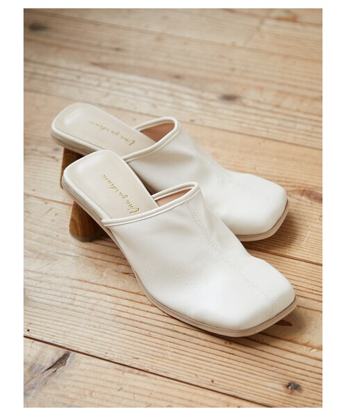 Green　Parks（グリーンパークス）の「・minia スクエアトゥミュール（シューズ・アイボリー/ブラック・S/M/L/LL）」の15枚目の写真