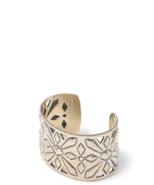 CODY SANDERSON（コディサンダーソン）の「Butterfly Cuff（その他・メンズ・SILVER/92・L）」の2枚目の写真