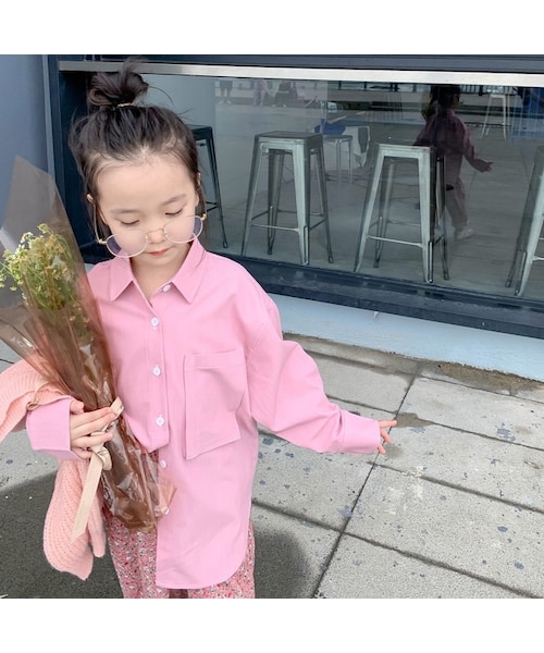 UNIDRE(ユニドレ)の「【80-150cm】SHIRT ビッグポケット ロングシャツ(シャツ/ブラウス・キッズ・その他/LIGHT GRAY/YELLOW/PINK・80/90/100/110/120/130/140/150cm)」の4枚目の写真