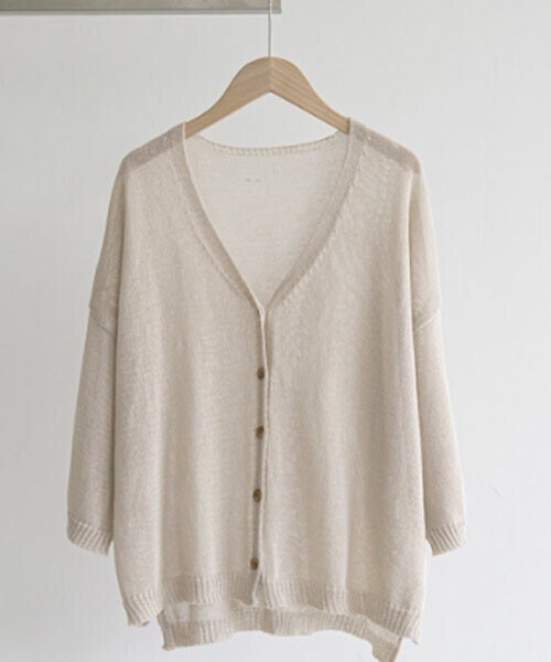 DHOLIC STYLE（ディーホリックスタイル）の「[pippin] Vネックルーズサマーカーディガン（カーディガン/ボレロ・レディース・ブラウン/ベージュ/ホワイト/ブルー・ONESIZE）」の3枚目の写真