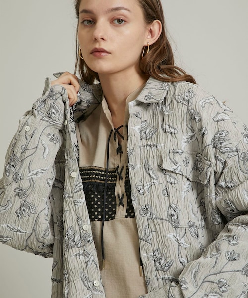 EBONY（エボニー）の「フラワージャガードシャツ E21AW/T-03（）」 - WEAR