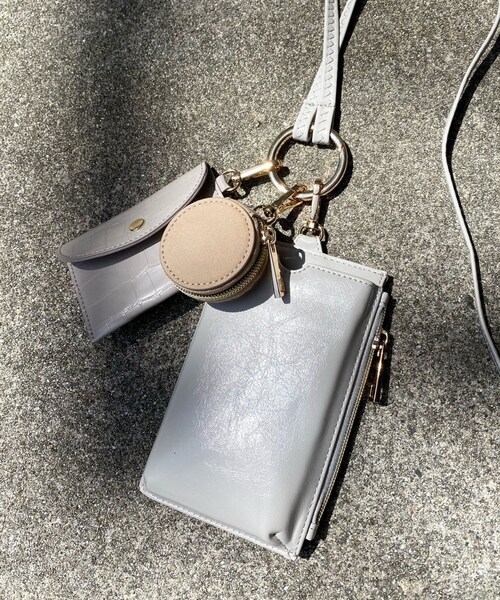 DouDou(ドゥドゥ)の「コンビ素材多機能スマホショルダー(トートバッグ・ライトベージュ/ブラウン/グレー/シルバー/ブラック・F)」の2枚目の写真