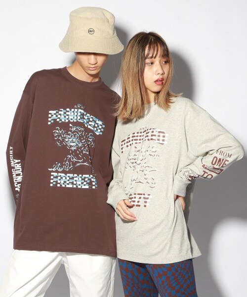 PAGEBOY(ページボーイ)の「アメコミフウロンT【WEB先行アイテム】(トップス・オフホワイト/グレー/ブラウン・M/L)」の4枚目の写真