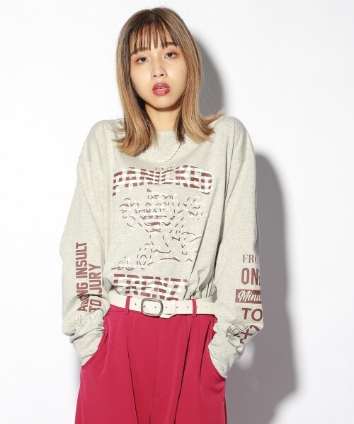 PAGEBOY(ページボーイ)の「アメコミフウロンT【WEB先行アイテム】(トップス・オフホワイト/グレー/ブラウン・M/L)」の2枚目の写真