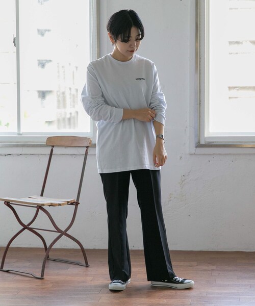 patagonia(パタゴニア)の「patagonia Long-Sleeve P-6 Logo Re-T-Shirts(その他・メンズ・BLK/CNY/GLH/WHI・S/M/L/XL)」の16枚目の写真