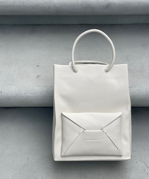 RIVE DROITE（リヴドロワ）の「【ADD CULUMN(アドカラム)】別注PACKETバッグL（トートバッグ・オフホワイト/グレージュ・L）」の2枚目の写真
