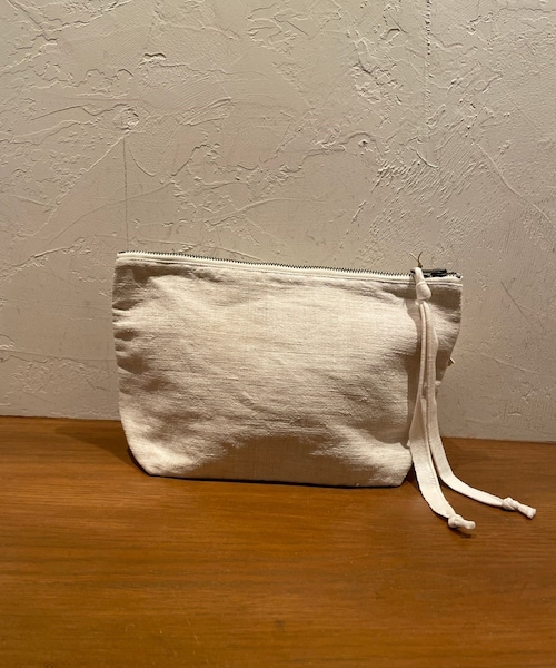 BEARDSLEY（ビアズリー）の「《YVES ANDRIEUX》ポーチ（ポーチ・レディース・ホワイト/カーキ・FREE）」の2枚目の写真