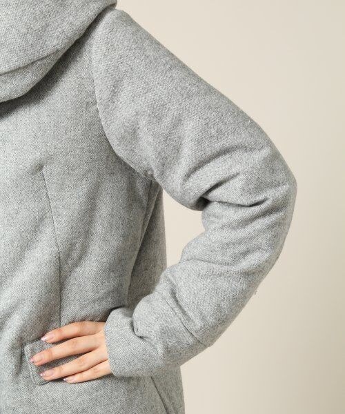 LOWRYS FARM（ローリーズファーム）の「【WEB先行予約アイテム】フードステッチレスダウンコート（ジャケット/アウター・レディース・グレー/チャコールグレー/ネイビー・Ｍ/Ｌ）」の9枚目の写真