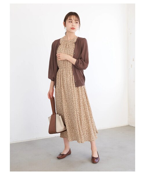 earth music&ecology（アースミュージックアンドエコロジー）の「ヴィンテージライクフラワーワンピース（ワンピース/ドレス・ブラック/ライトベージュ/ピスタチオ・F）」の12枚目の写真