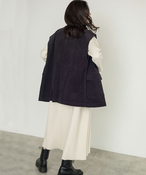 w closet（ダブルクローゼット）の「VネックW前BIGベスト（ジャケット/アウター・レディース・スミクロ/カーキ/サックス・FREE）」の11枚目の写真