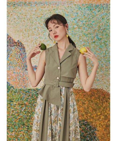 Marjorie（マージョリー）の「假日慶典，西裝式印花百褶無袖洋裝（その他・レディース・綠・XS/S/M/L）」の2枚目の写真