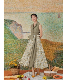 假日慶典，西裝式印花百褶無袖洋裝