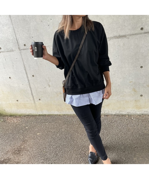 copine（コピン）の「シャツレイヤード風！バックスリットトップス(2color)（スウェット・レディース・グレー/ブラック・ワンサイズ）」の2枚目の写真