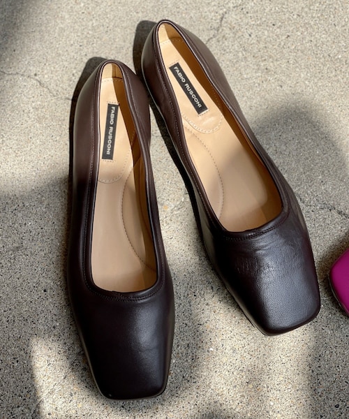 BEARDSLEY(ビアズリー)の「《予約・FABIO RUSCONI・35~39サイズ》フラットシューズ(パンプス・レディース・ピンク/アイボリー/ブルー/ブラウン/ブラック・36/37/38/35/39)」の2枚目の写真