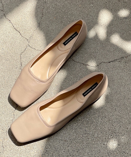 BEARDSLEY(ビアズリー)の「《予約・FABIO RUSCONI・35~39サイズ》フラットシューズ(パンプス・レディース・ピンク/アイボリー/ブルー/ブラウン/ブラック・36/37/38/35/39)」の4枚目の写真