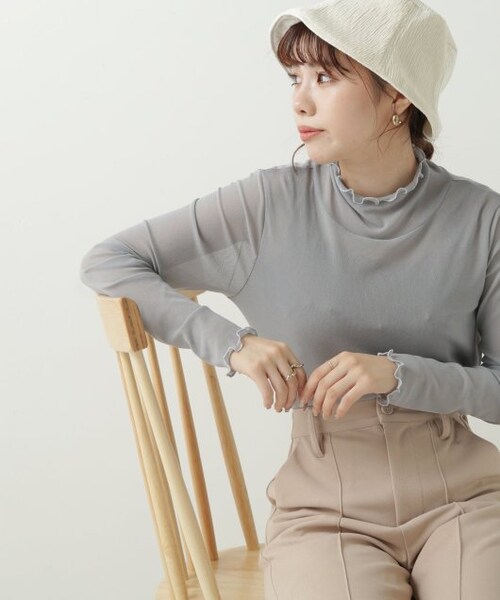 RAY CASSIN（レイカズン）の「メッシュシアータートルプルオーバー（トップス・レディース・ブルー/ブラウン/生成・FREE）」の16枚目の写真