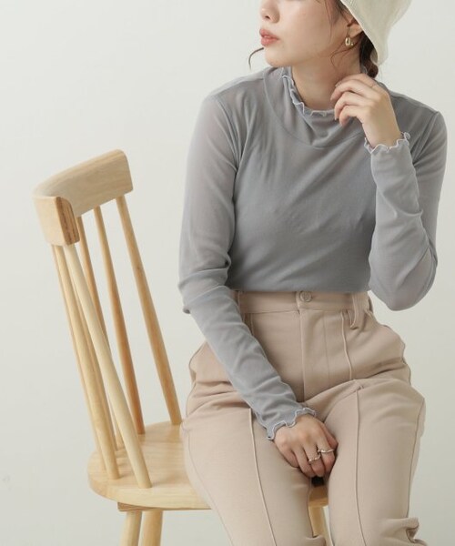 RAY CASSIN（レイカズン）の「メッシュシアータートルプルオーバー（トップス・レディース・ブルー/ブラウン/生成・FREE）」の17枚目の写真