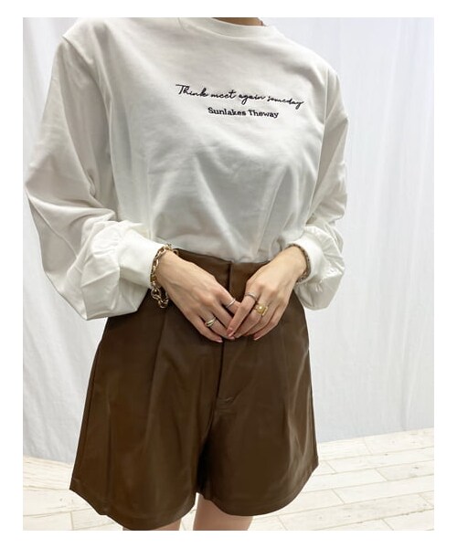INGNI(イング)の「フェイクレザーキュロット/パンツ(パンツ・レディース・アイボリー/クロ/ブラウン・F)」の17枚目の写真