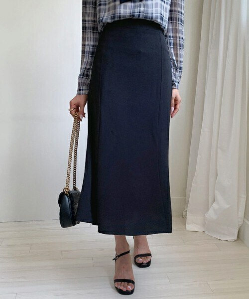 DHOLIC(ディーホリック)の「フレアロングスカート・全5色(スカート・レディース・ブラウン/ホワイト/ブラック/ベージュ/グレー・ONESIZE)」の3枚目の写真