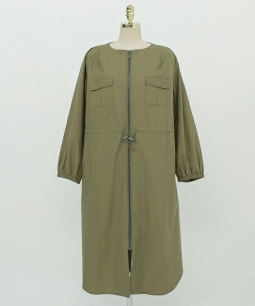 DHOLIC STYLE（ディーホリックスタイル）の「[clicknfunny] ジッパーロングジャンパー（ミリタリージャケット・レディース・ブラック/グリーン・FREE）」の2枚目の写真