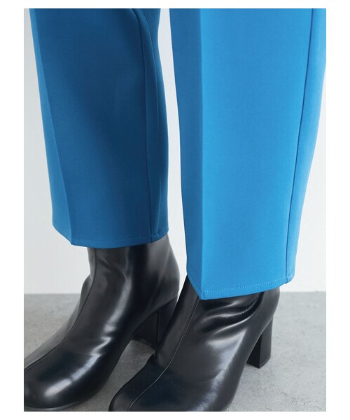 Green　Parks（グリーンパークス）の「きれいシルエットアンクルパンツ（パンツ・ブラック/ブルー/ネイビー/エクリュ・S/M/L）」の8枚目の写真